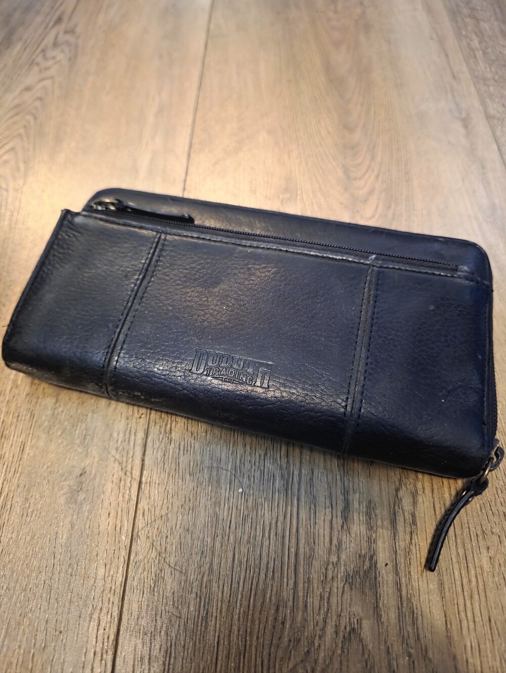 Duluth Trading Leather Zip Wallet Clutch - Black